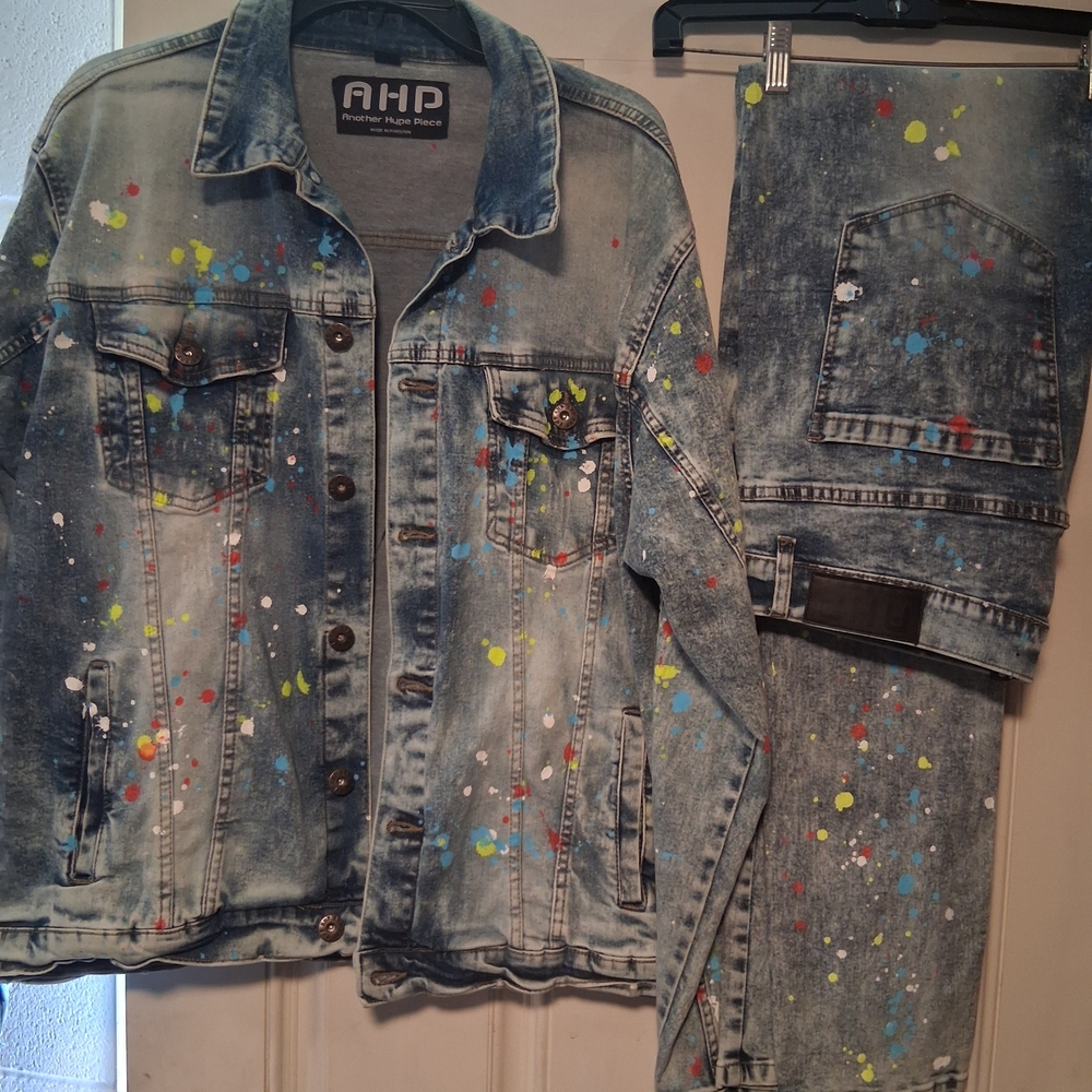 HP Light Wash Denim Jacket with Multicolor Paint Accents Jacket Size XL